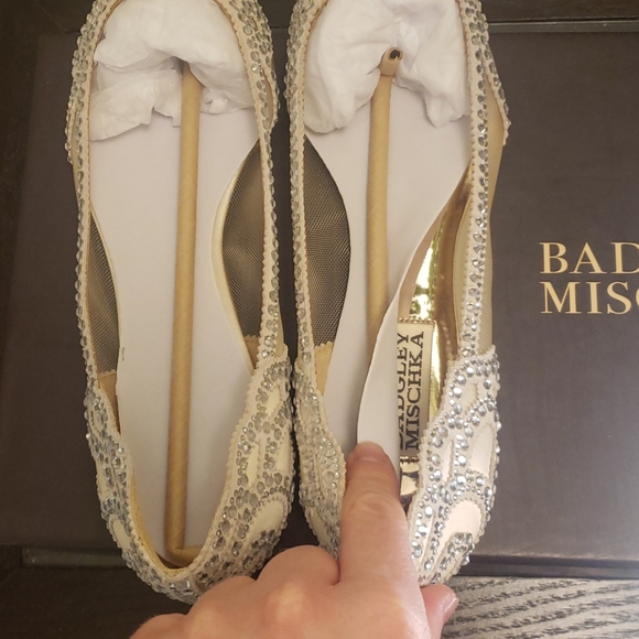 Brand New Badgley Mischka Gigi Ballet Flat - Picture 7 of 17